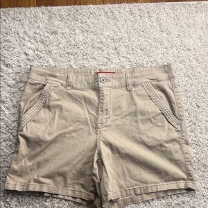 JUNIOR UNIONBAY LIGHT TAN SHORTS SIZE 17 GUC